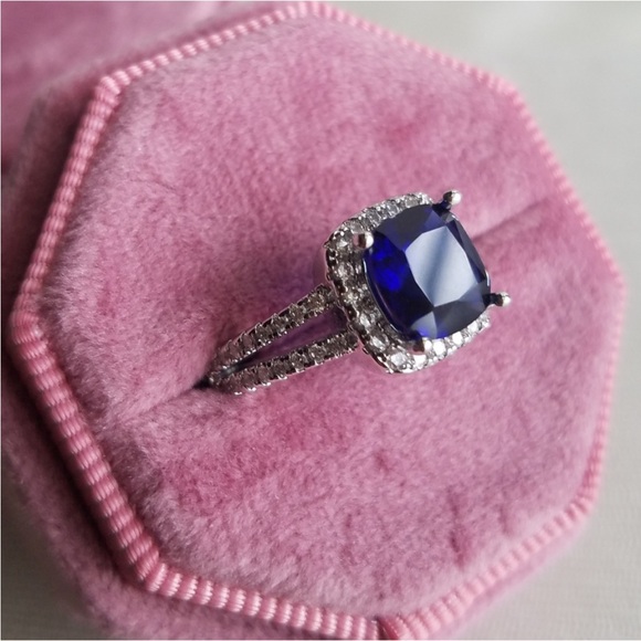 Swarovski Elements 925 Sterling Silver Blue Sapphire Cushion Solitaire Ring NEW - Picture 1 of 8